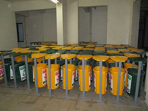 靠譜的玻璃鋼垃圾桶廠家，看韶關(guān)小區(qū)如何挑選