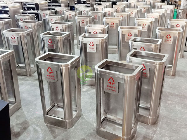 欣方圳車(chē)站高鐵地鐵專(zhuān)用桶工廠(chǎng)批量商場(chǎng)制作圖