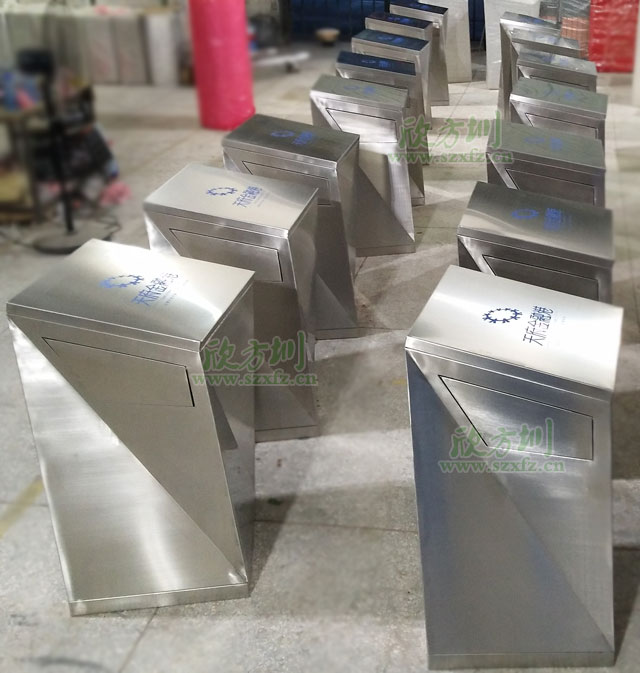 樓盤不銹鋼多面造型垃圾桶批量生產(chǎn)圖